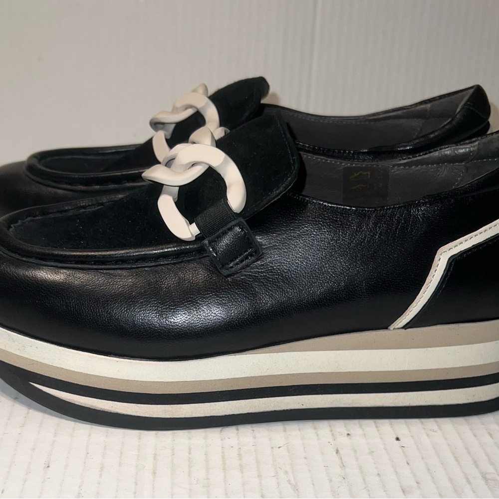 Black Loafers with Cream Chain Detail - Picture 4 of 7